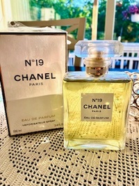 Chanel n 19 online review