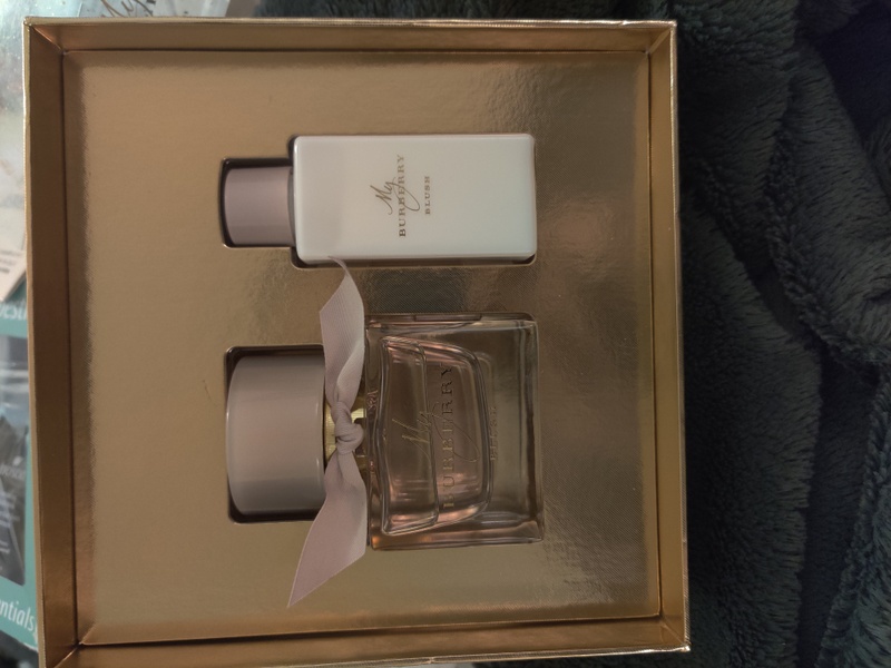 Burberry blush perfume review hot sale