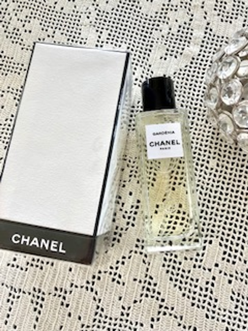 Chanel Gardenia Les Exclusifs Vintage and Modern : Perfume Review