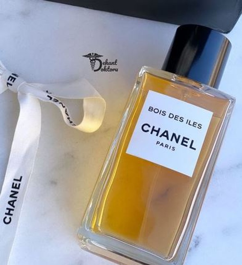 Vintage CHANEL Bois des Îles review